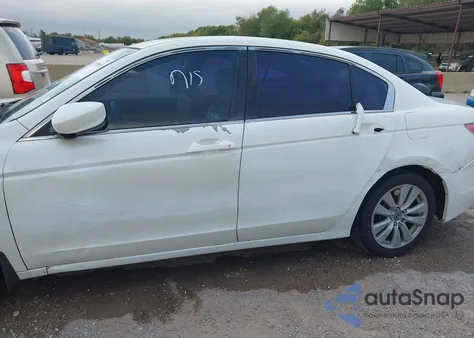 2012 Honda Accord 2.4 Ex-L из США, поврежденный, VIN 1HGCP2F86CA118152